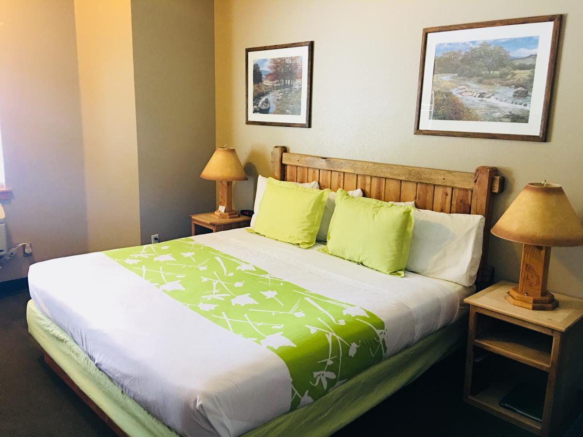 Boulder Creek Inn Donnelly 外观 照片