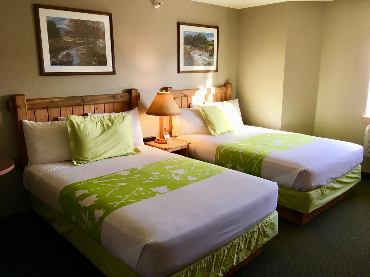 Boulder Creek Inn Donnelly 外观 照片