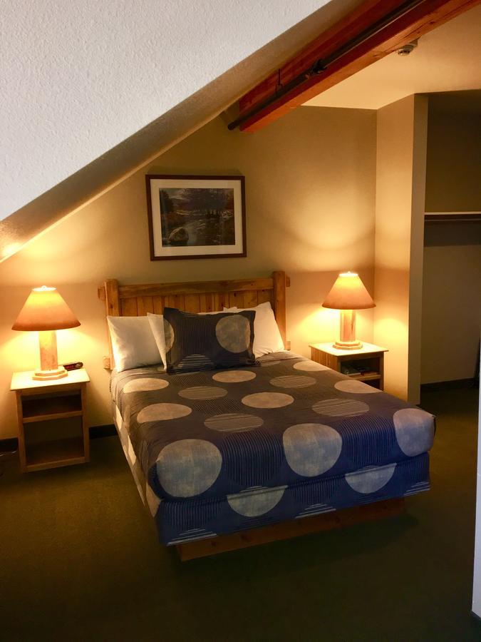 Boulder Creek Inn Donnelly 外观 照片